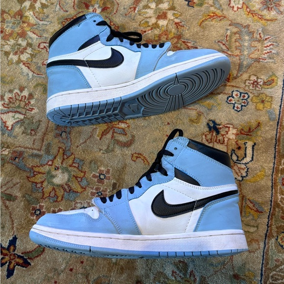 Blue Jordan 1 high size 10 - Picture 2 of 9